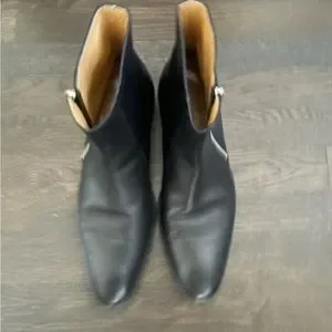 Looking at a pair of dress boots by Hermes size 44 11 Italy Hermès // Black Leather Jumping Boot – VSP Consignment main image 4